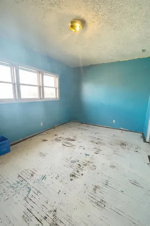 $179,900 | 204 Howard Street, Tekoa, WA 99033