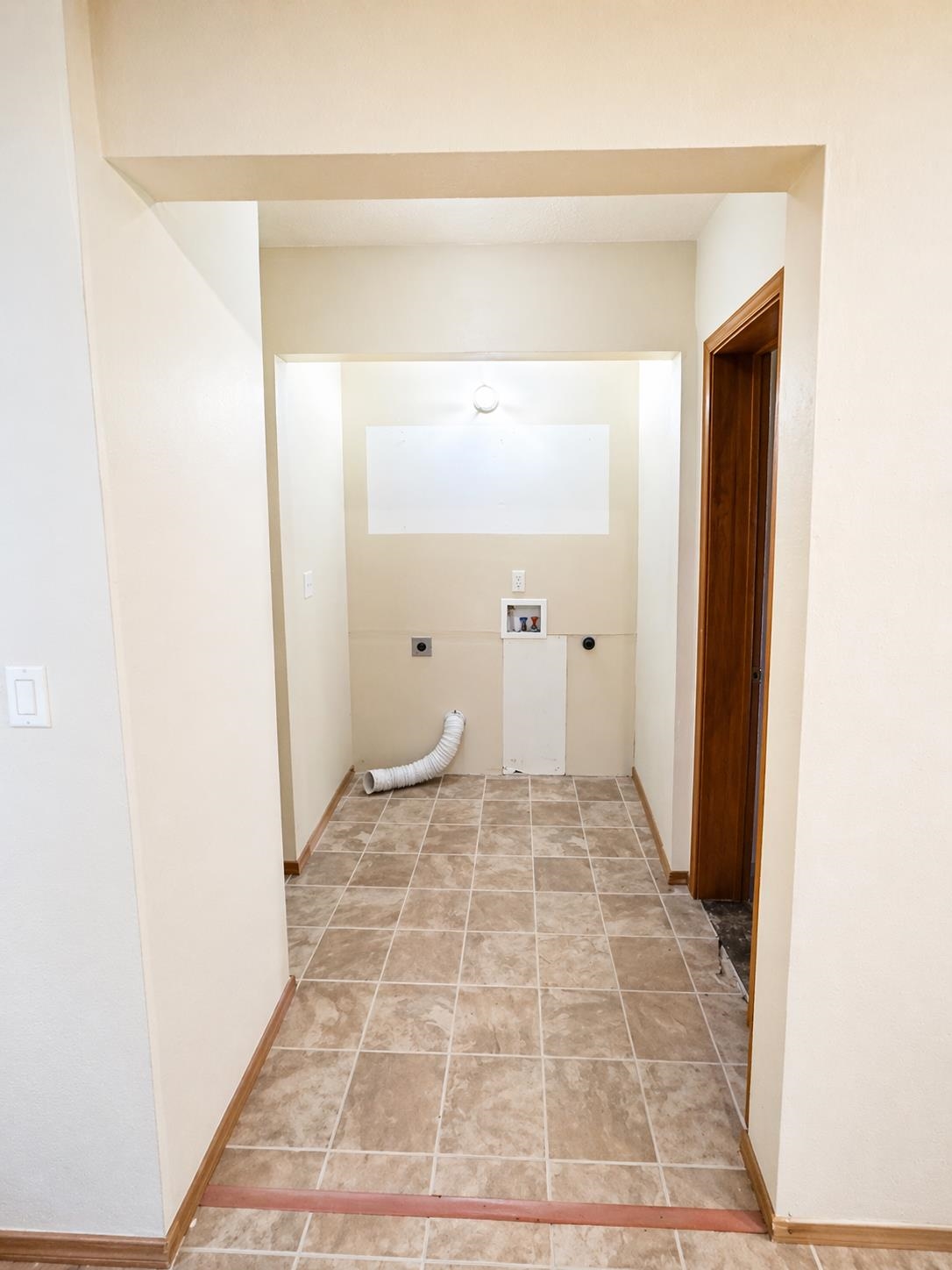204 Howard Street Tekoa, WA 99033 - Photo 10 of 14