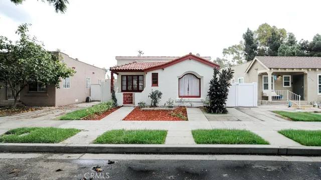 $725,000 | 6764 Lemon Avenue, Long Beach, CA 90805
