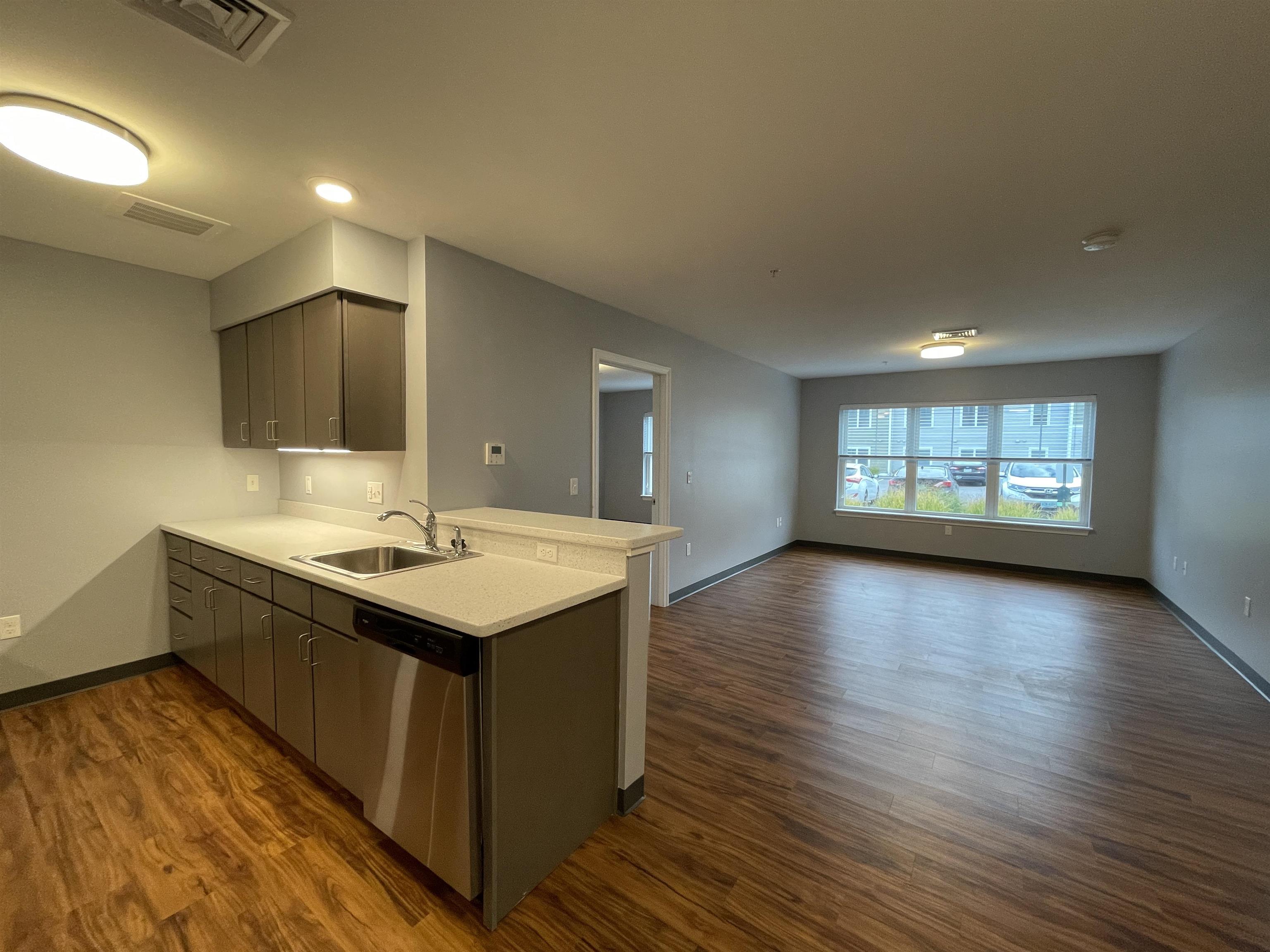15 East Ridge Drive, Unit 105 Milford, NH 03055 - Photo 8 of 46
