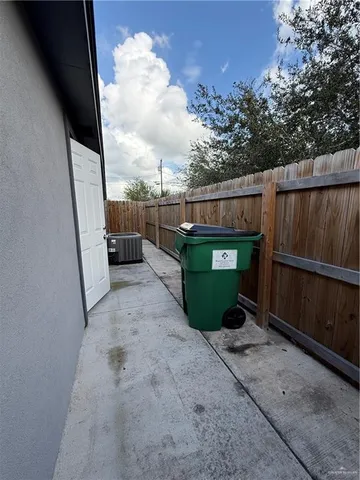 $1,200 | 6911 Venus Drive, Unit 3, Edinburg, TX 78542