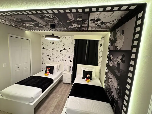 a view of a walk in closet