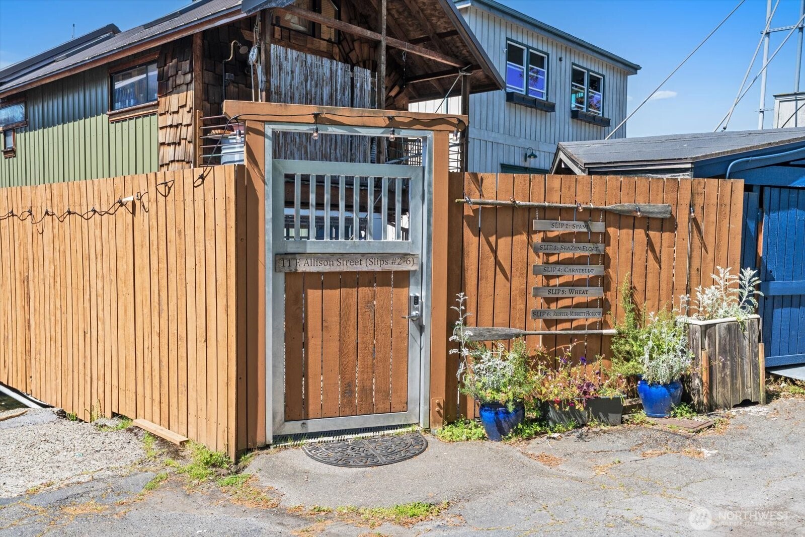 11 East Allison Street, Unit 2 Seattle, WA 98102 - Photo 35 of 40