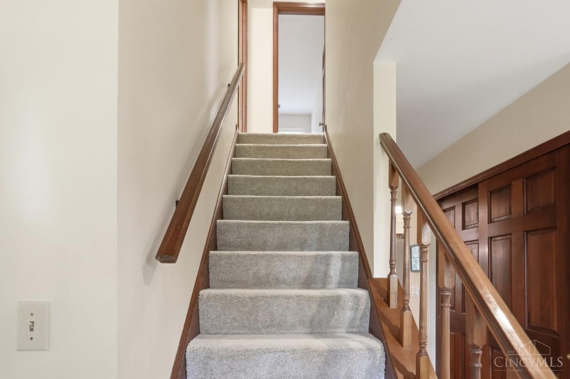 6046 Gaines Road Cincinnati, OH 45247 - Photo 36 of 78