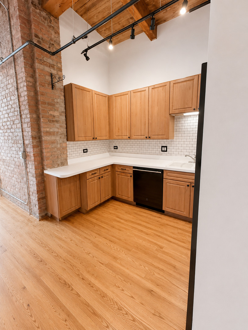 1500 West Monroe Street, Unit 123 Chicago, IL 60607 - Photo 6 of 22