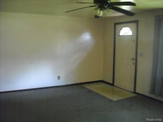 9295 Evergreen Road Brighton, MI 48116 - Photo 5 of 17 DSCN2770