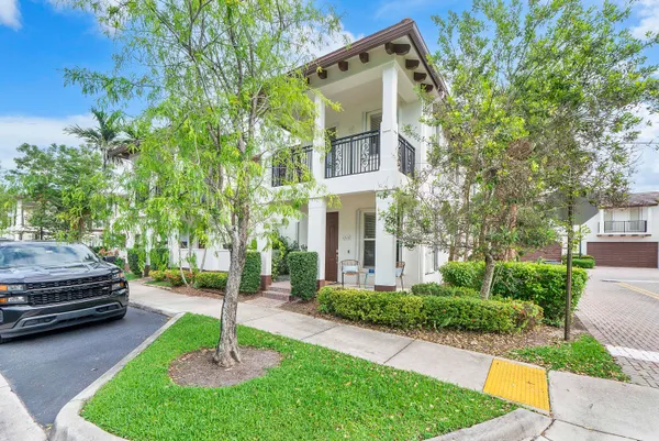 $460,000 | 4760 Mimosa Place, Unit 1016, Coconut Creek, FL 33073