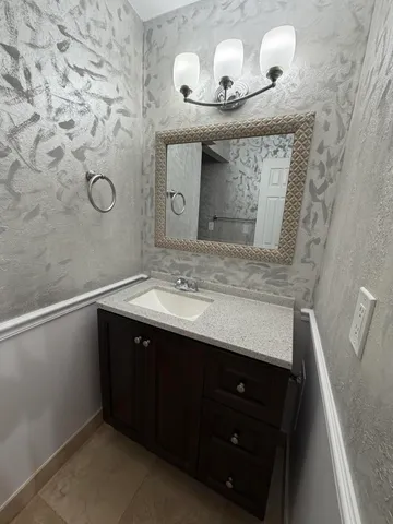 $1,750 | 5043 Northwest 5th Street, Delray Beach, FL 33445