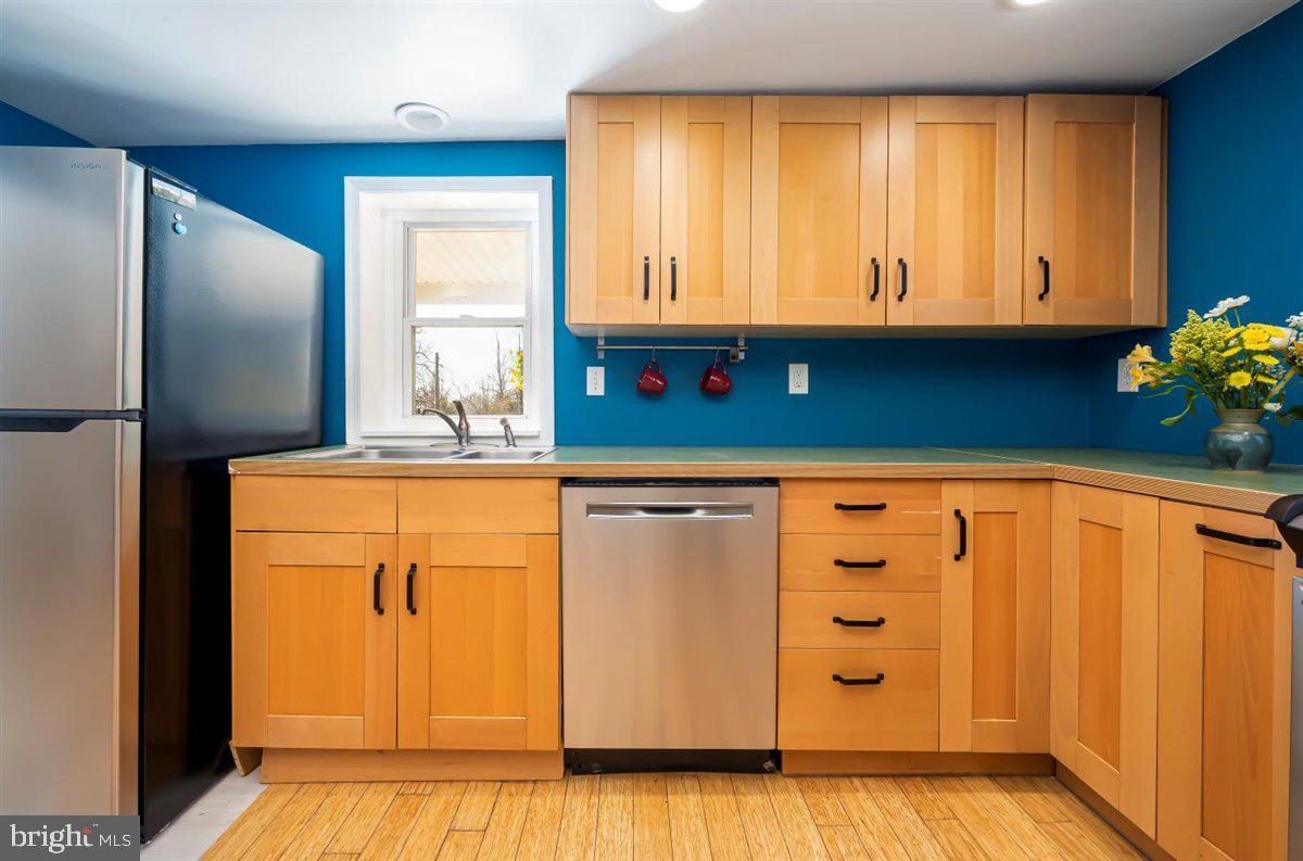 1060 Arnoldtown Road Middletown, MD 21769 - Photo 20 of 69 Stainless steel dishwasher and refrigerator