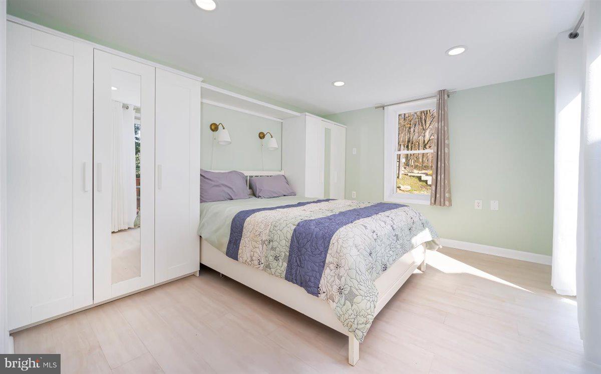 1060 Arnoldtown Road Middletown, MD 21769 - Photo 27 of 69 Master Suite with built ins