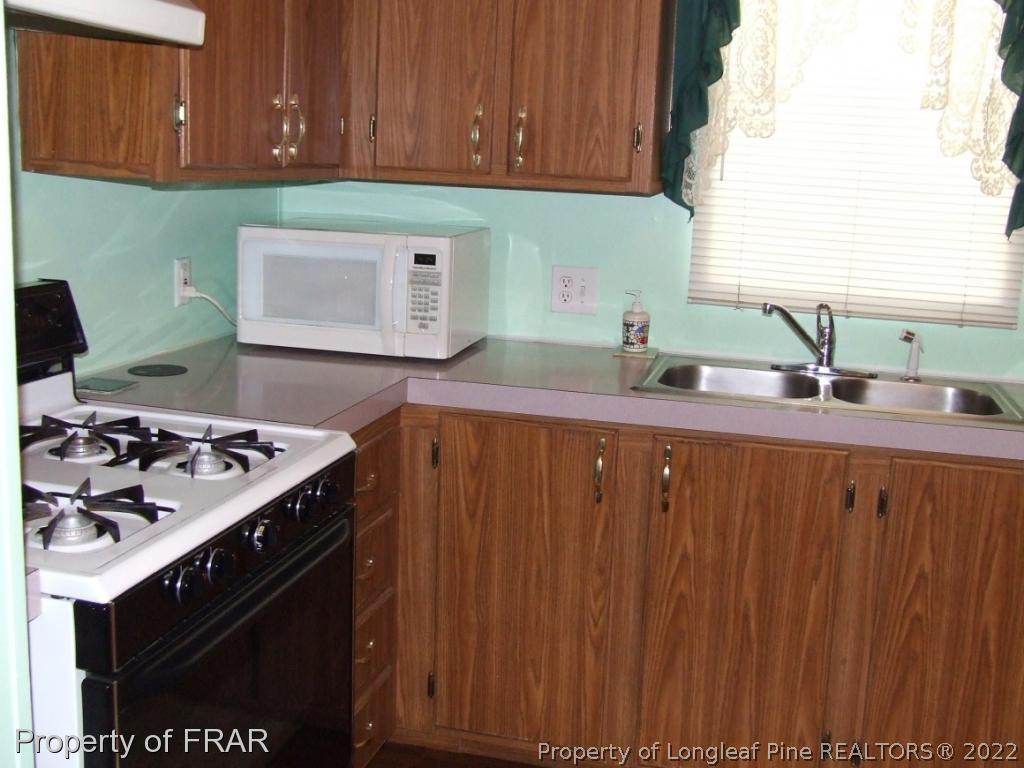 3453 Edwards Road Sanford, NC 27332 - Photo 5 of 36 Gallery Image 5