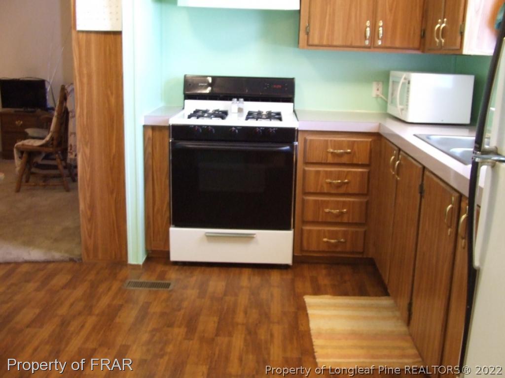 3453 Edwards Road Sanford, NC 27332 - Photo 6 of 36 Gallery Image 6