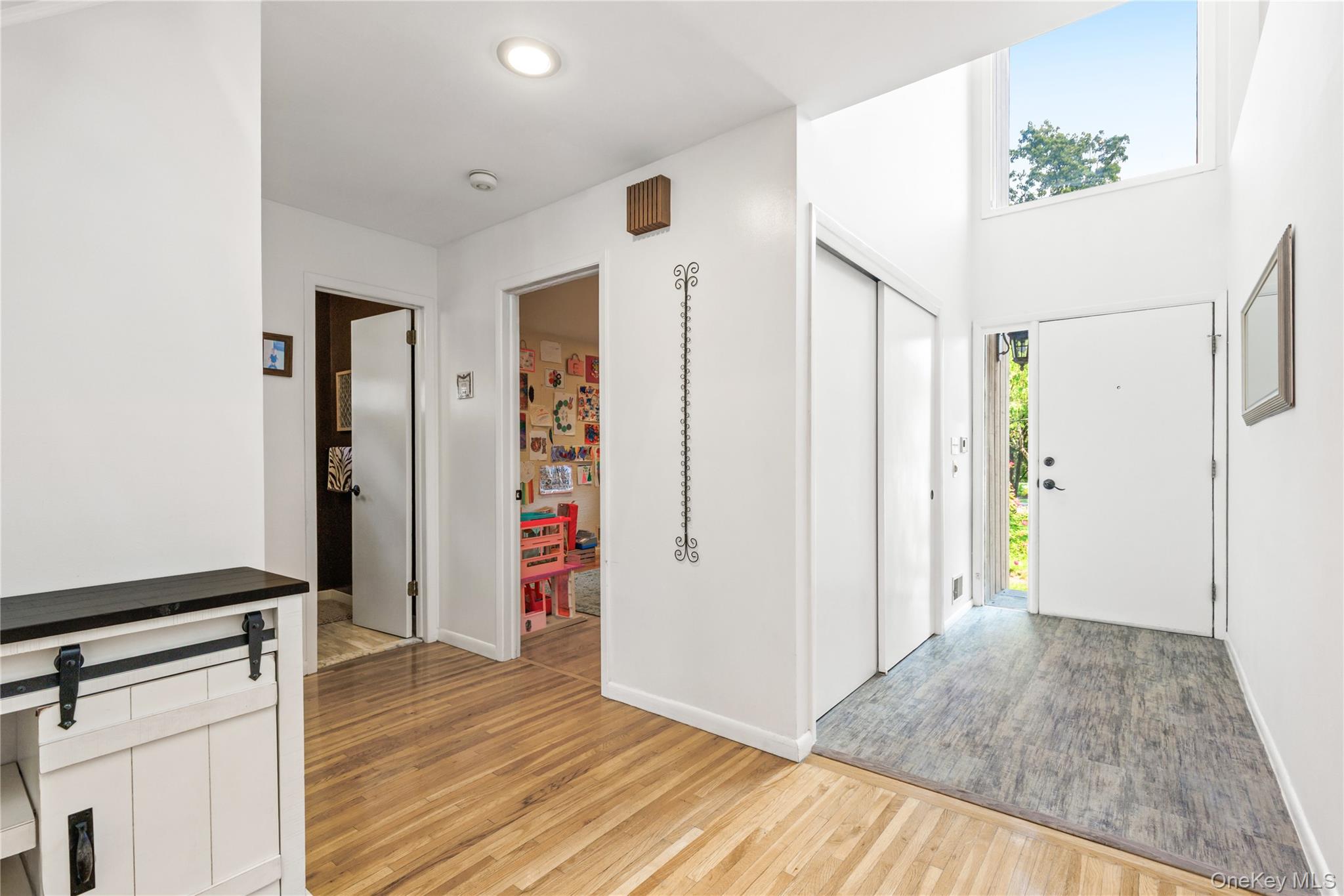 64 Talcott Road Rye Brook, NY 10573 - Photo 3 of 34 Lovely foyer with high ceilings