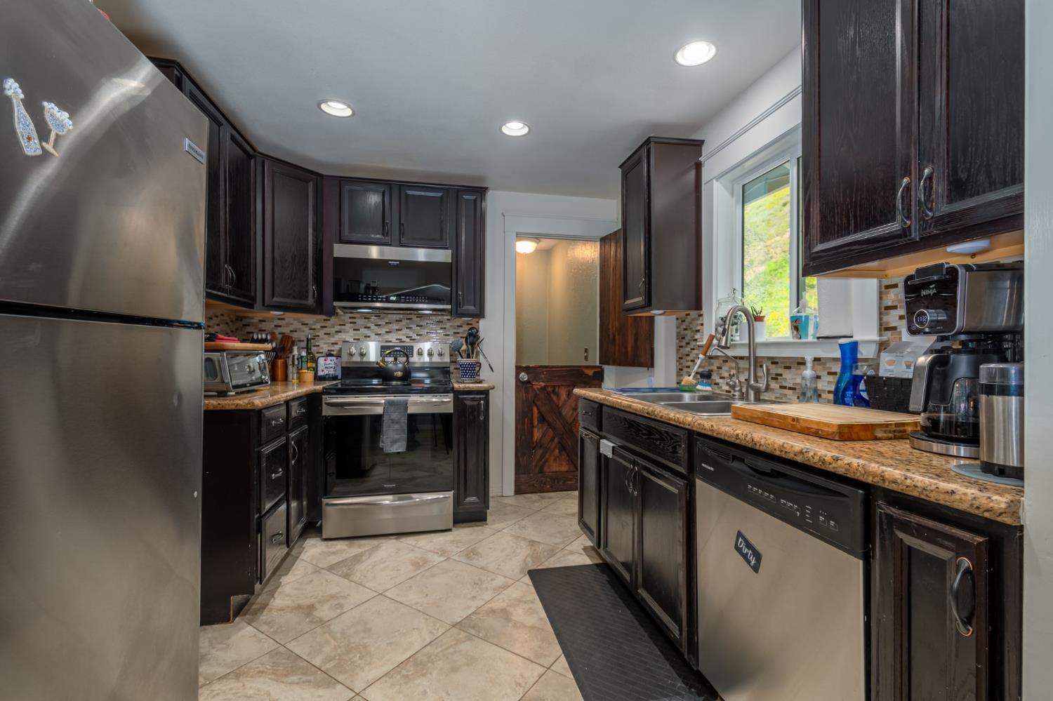 15663 Ojai Road Santa Paula, CA 93060 - Photo 9 of 47