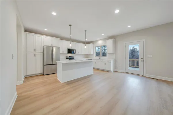 $689,950 | 20 Island Green Road, Daleville, VA 24083