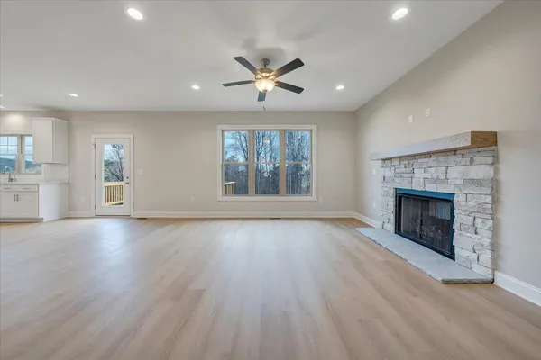 $689,950 | 20 Island Green Road, Daleville, VA 24083