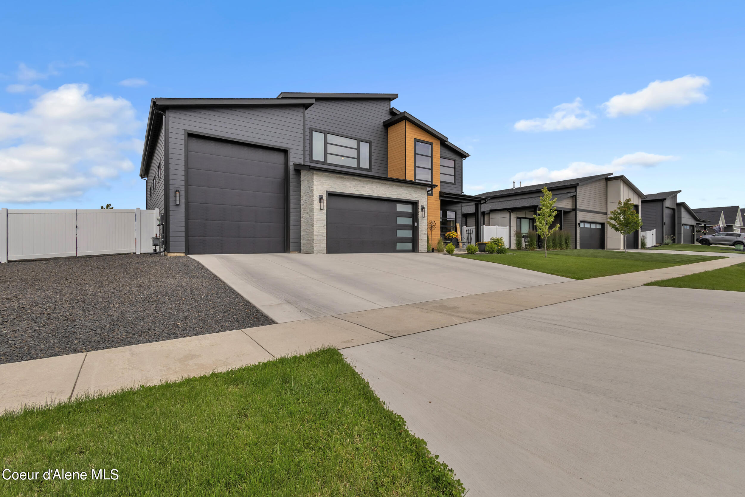 12928 North Krauss Circle Rathdrum, ID 83858 - Photo 2 of 49 2. Front