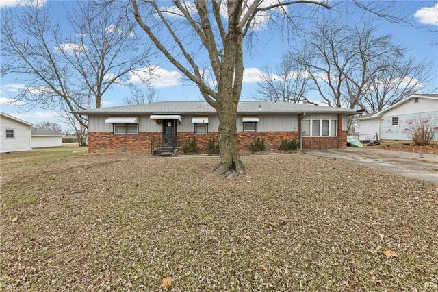 $129,000 | 1306 Northwestern Street, Iola, KS 66749