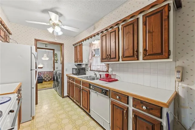 $129,000 | 1306 Northwestern Street, Iola, KS 66749