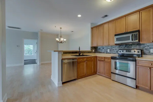 $1,695 | 7005 Lenox Village Drive, Unit C12, Nashville, TN 37211