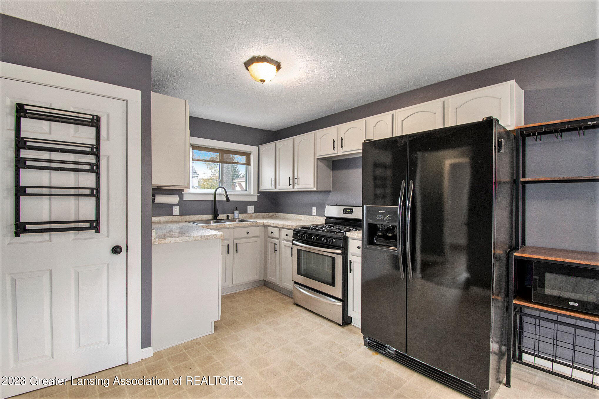 531 South Cochran Road Charlotte, MI 48813 - Photo 10 of 25 010_ndp6213