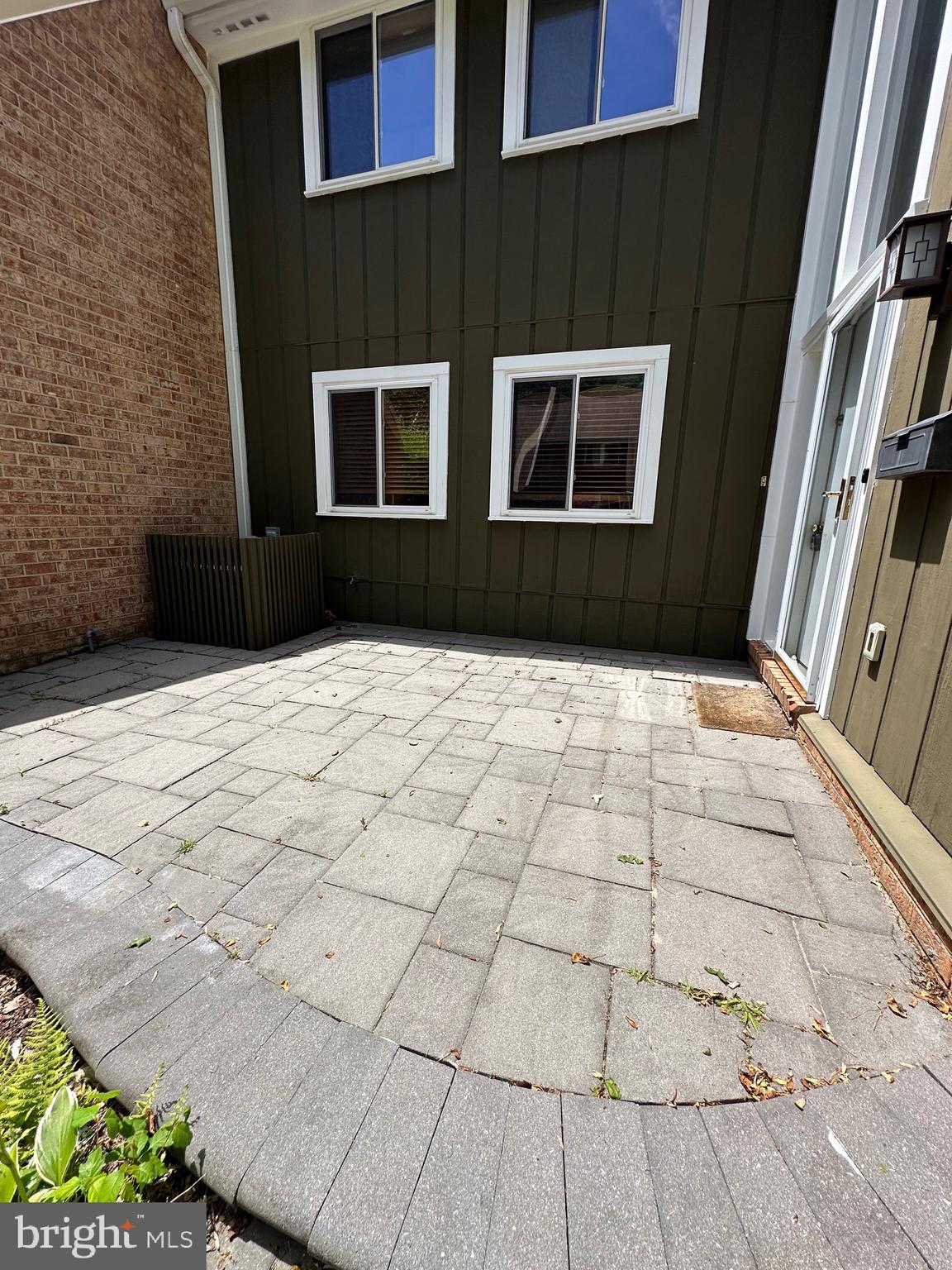 11152 Forest Edge Drive Reston, VA 20190 - Photo 82 of 102 Front porch