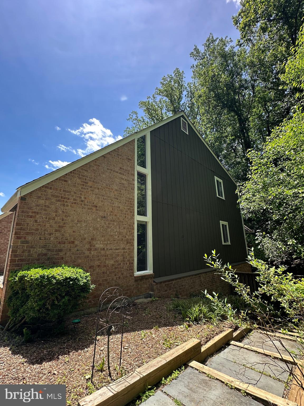 11152 Forest Edge Drive Reston, VA 20190 - Photo 95 of 102 Side View