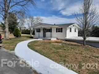 952 Mid Allen Road Hendersonville, NC 28792 - Photo 12 of 16 Gallery Image 12