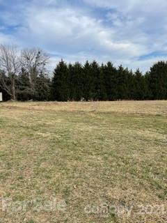 952 Mid Allen Road Hendersonville, NC 28792 - Photo 15 of 16 Gallery Image 15