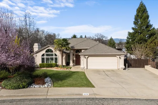 $580,000 | 1426 Gladstone Court, Redding, CA 96001