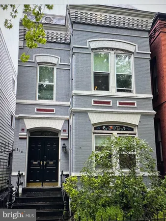 $3,600 | 310 3rd Street Southeast, Washington, DC 20003