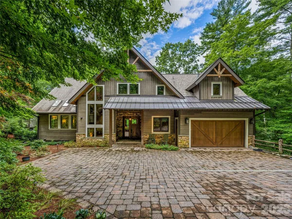 $6,750,000 | 64 Bee Tree Way, Lake Toxaway, NC 28747