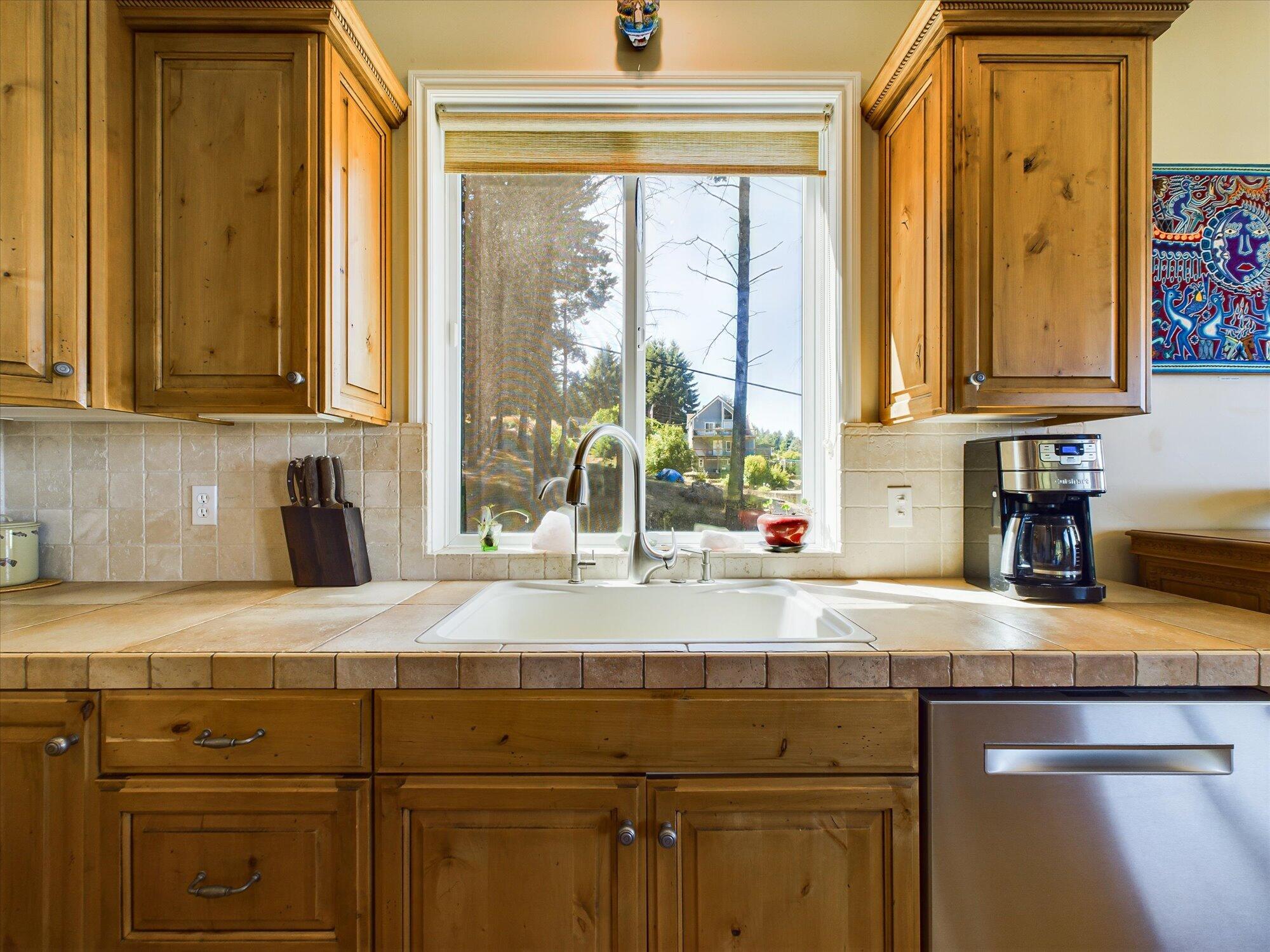 737 Beach Road Whitethorn, CA 95589 - Photo 20 of 67
