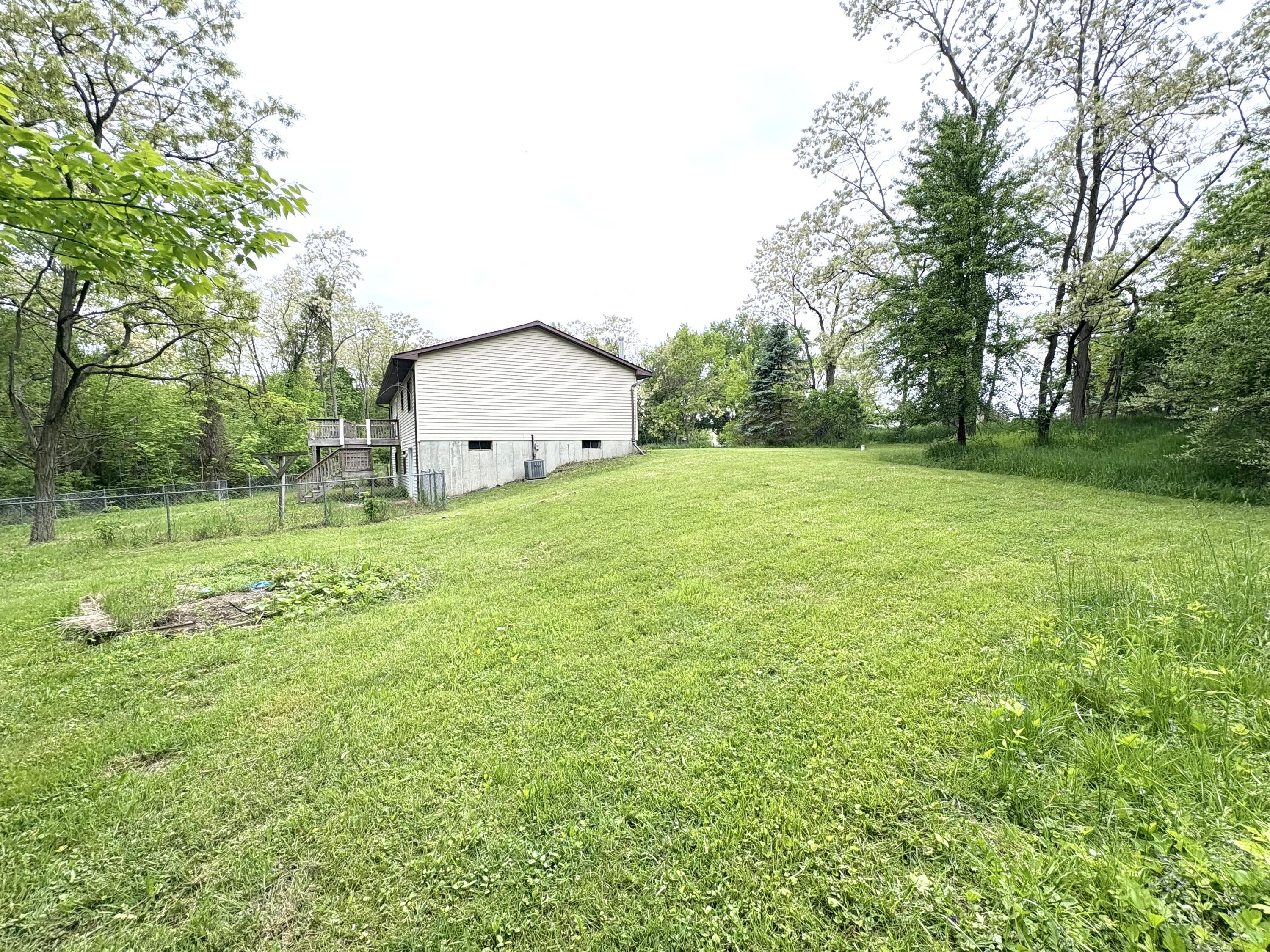 2122 Houser Road Holly, MI 48442 - Photo 7 of 42 IMG_1402