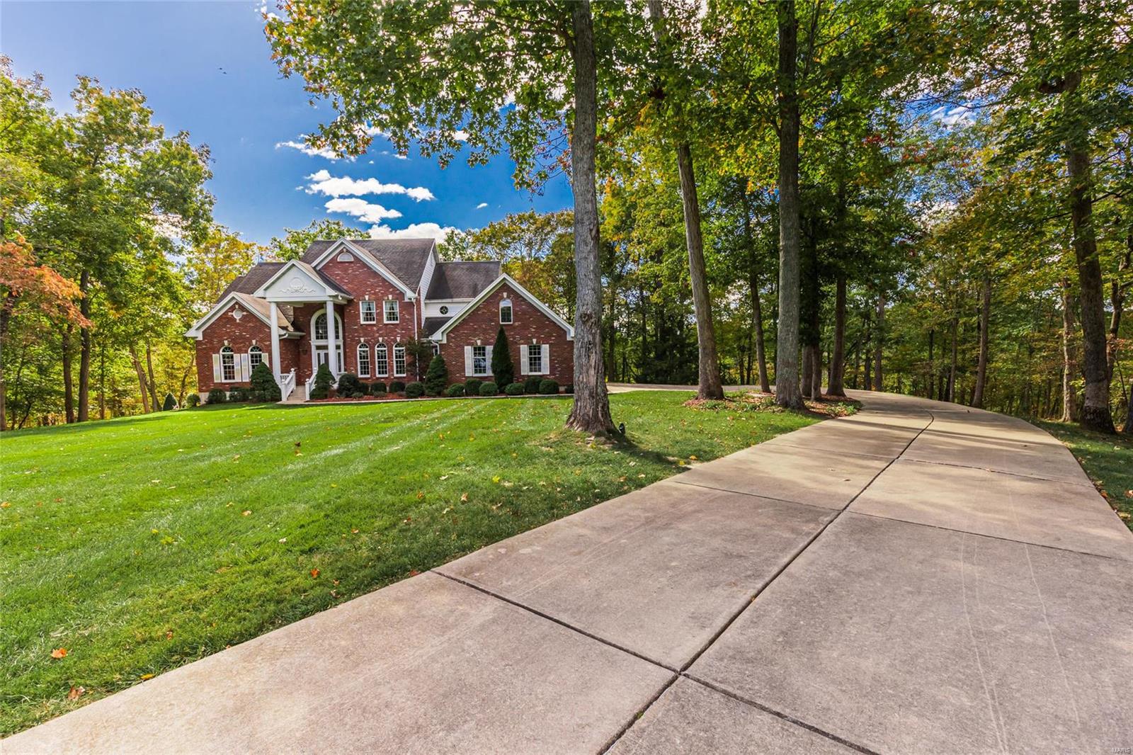 7 Timber Pines Court Defiance, MO 63341 - Photo 3 of 61