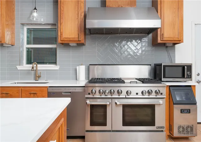 $769,000 | 1034 Graham Road, Corpus Christi, TX 78418