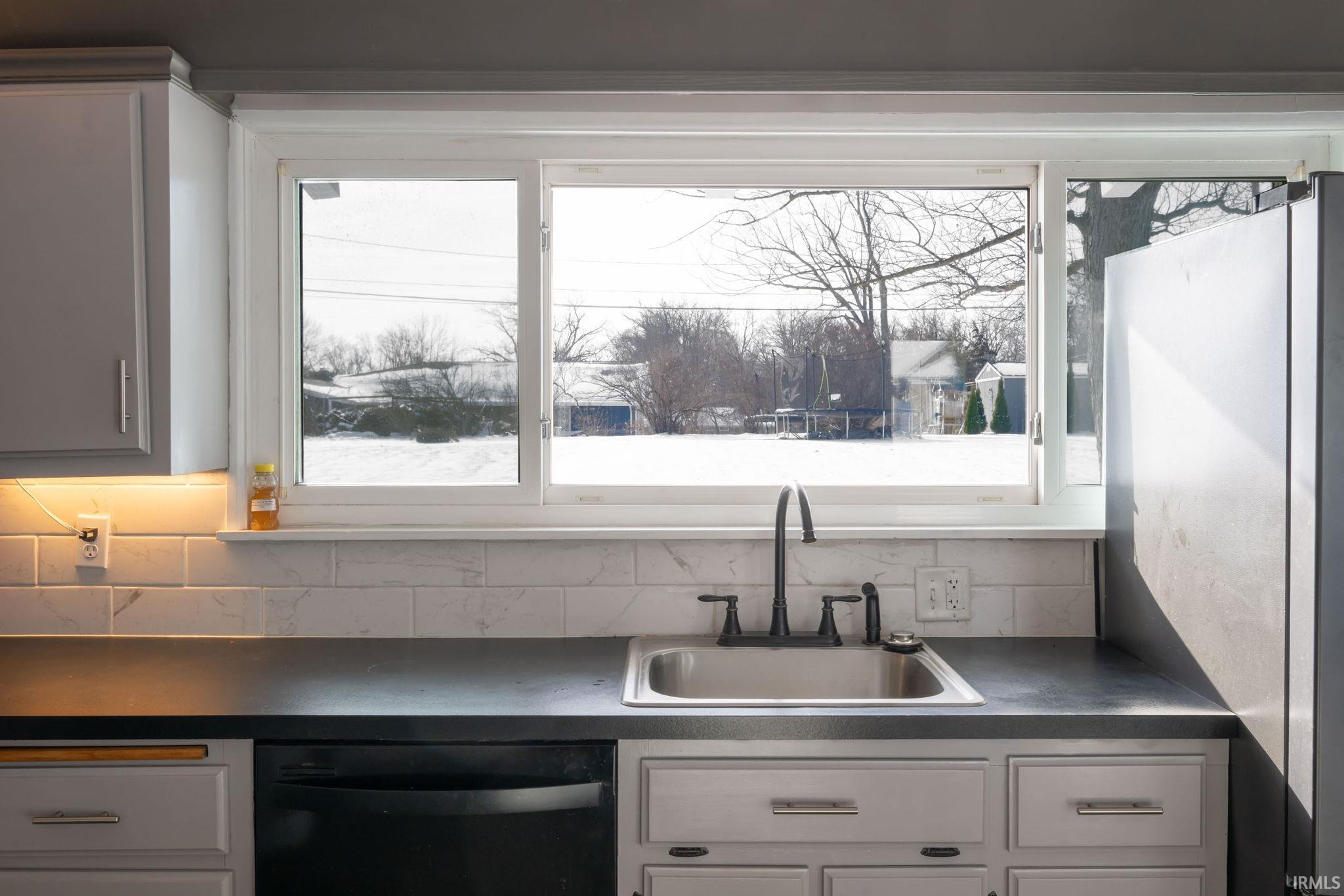 7317 Illinois Road Fort Wayne, IN 46804 - Photo 9 of 27