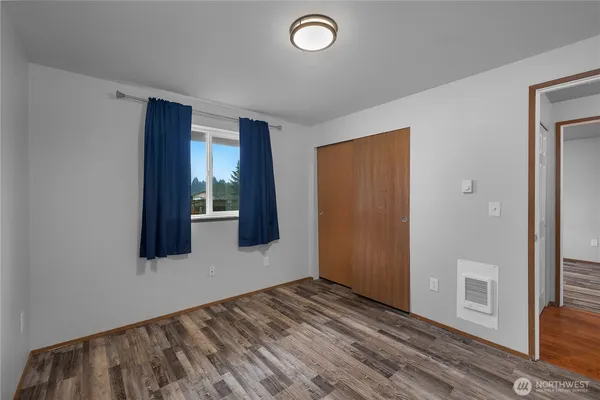 $559,900 | 4938 Wilshire Court Southeast, Unit A & B, Lacey, WA 98503