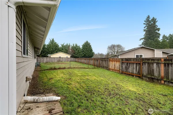 $559,900 | 4938 Wilshire Court Southeast, Unit A & B, Lacey, WA 98503
