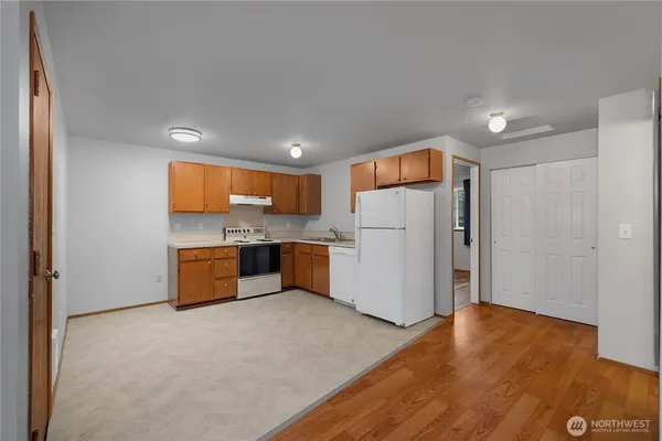$559,900 | 4938 Wilshire Court Southeast, Unit A & B, Lacey, WA 98503