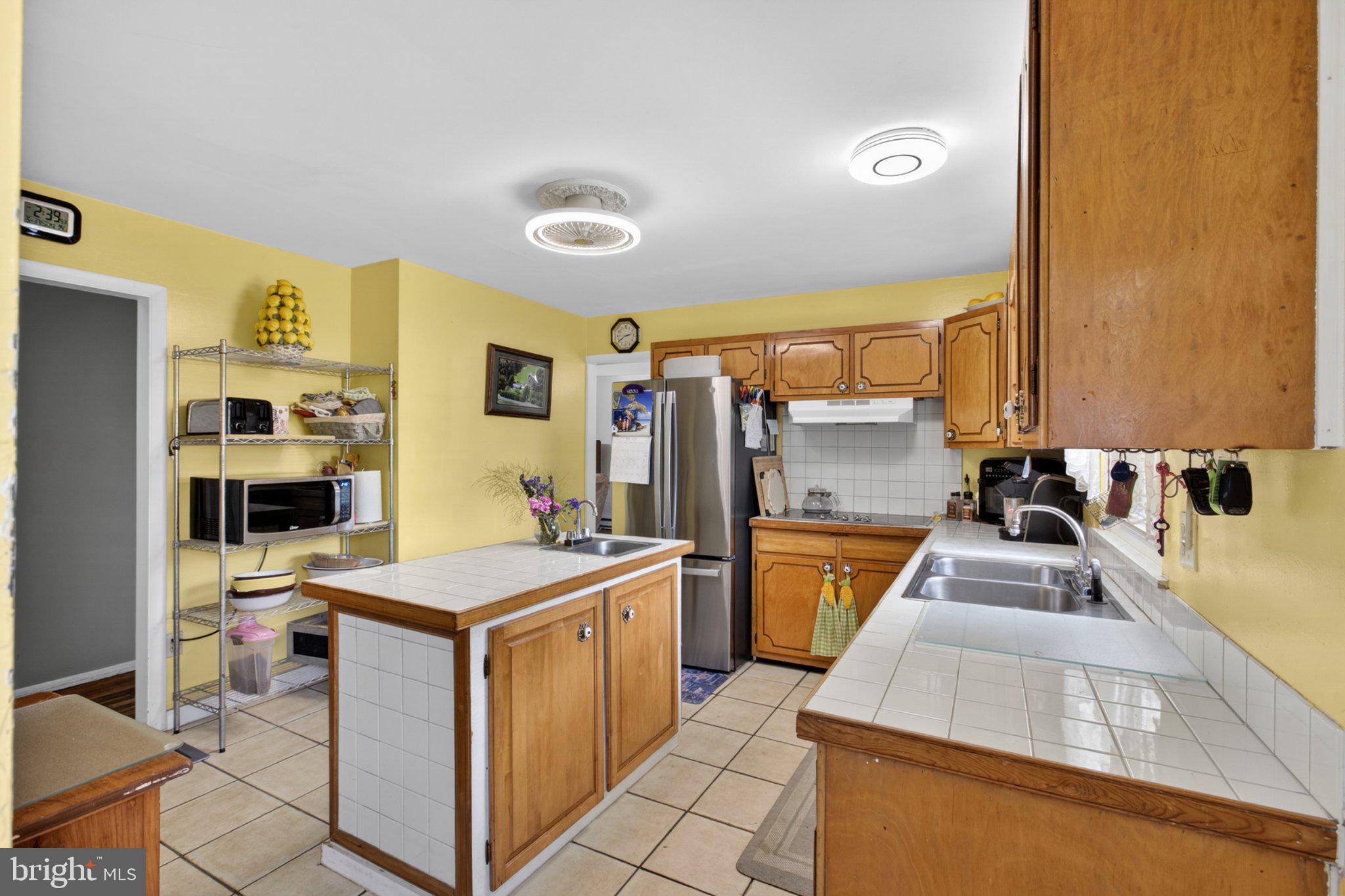 310 Dogtown Road Townsend, DE 19734 - Photo 11 of 43 Bright and inviting kitchen space.