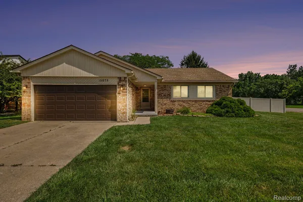 $349,900 | 15875 Boreas Drive, Macomb, MI 48044
