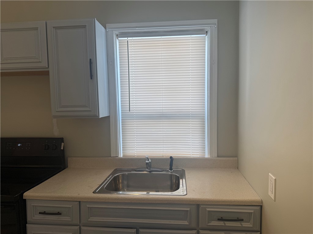 69 Clews Street Pawtucket, RI 02861 - Photo 11 of 21