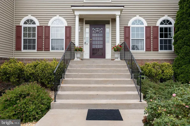 $2,800 | 114 Nassau Drive, Winchester, VA 22602