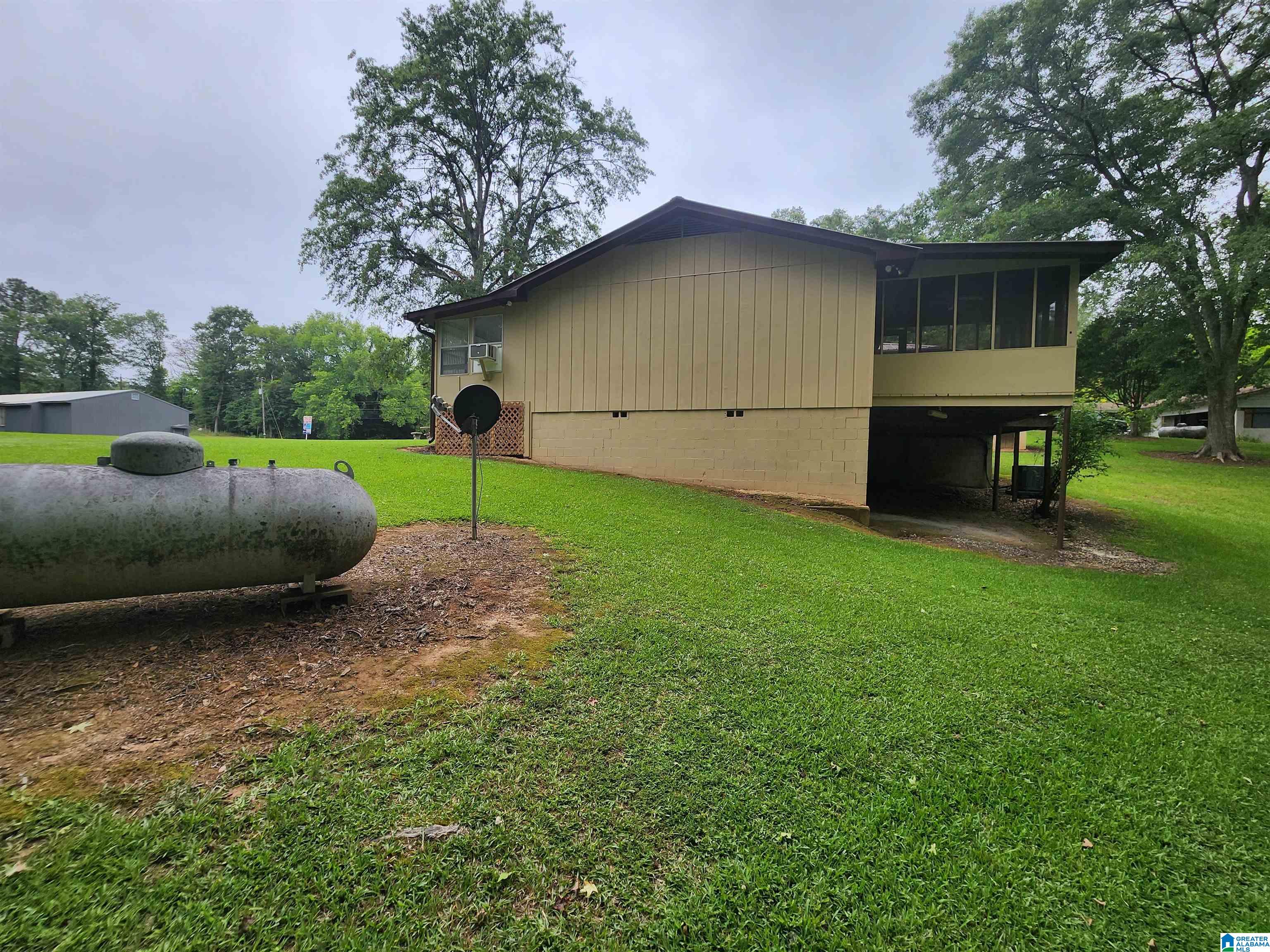 190 Davis Road Vincent, AL 35178 - Photo 10 of 67