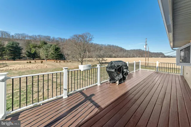 $730,000 | 1 Cross Creek Lane, Upper Black Eddy, PA 18972