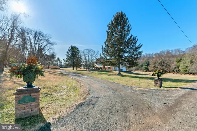 $730,000 | 1 Cross Creek Lane, Upper Black Eddy, PA 18972