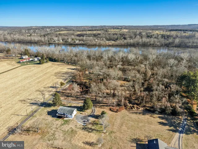 $730,000 | 1 Cross Creek Lane, Upper Black Eddy, PA 18972