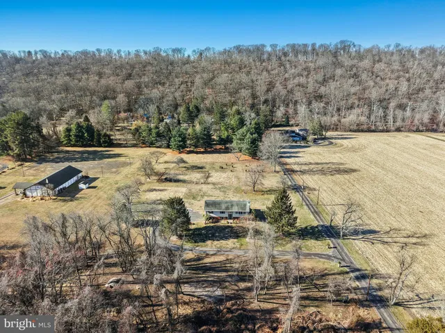 $730,000 | 1 Cross Creek Lane, Upper Black Eddy, PA 18972