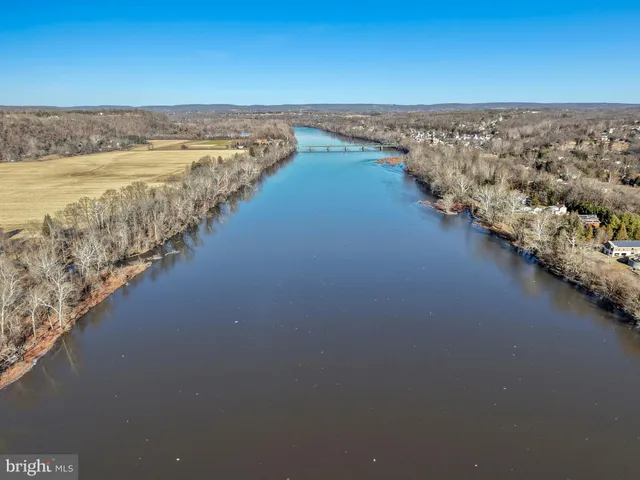 $730,000 | 1 Cross Creek Lane, Upper Black Eddy, PA 18972
